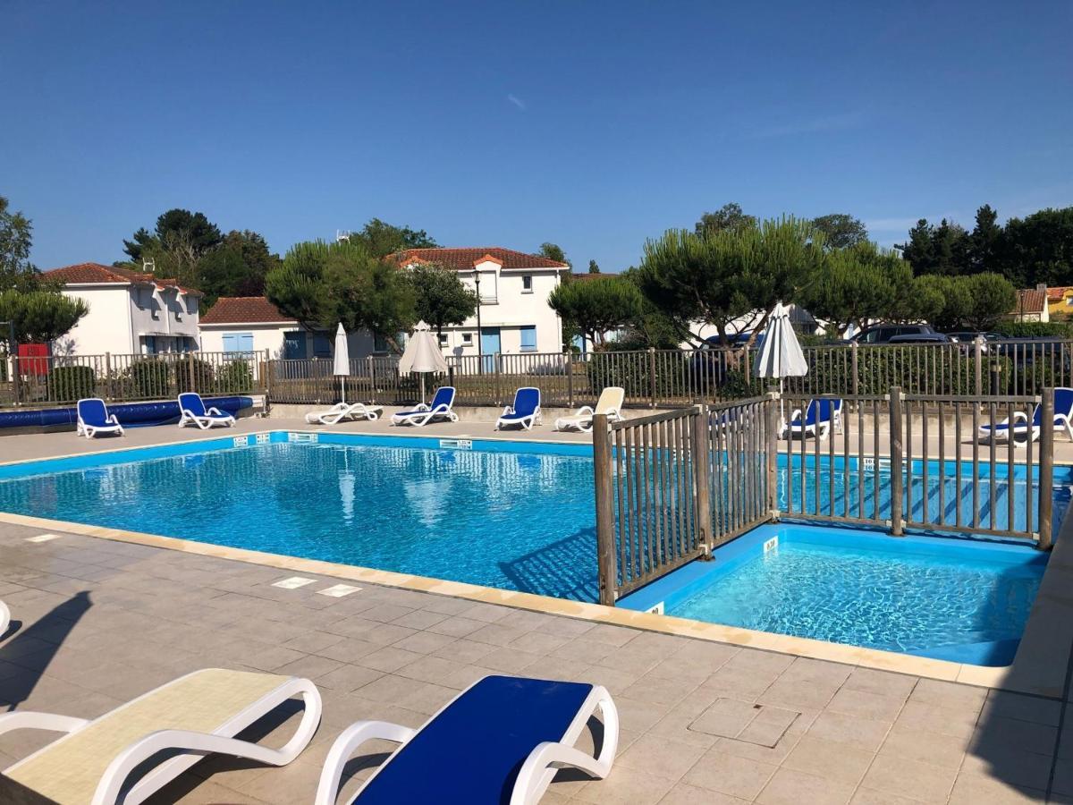 Charmante Maisonnette Avec Piscine, 2 Chambres, Terrasse Privee Et Parking - Saint-Brevin-Les-Pins - Fr-1-364-118 المظهر الخارجي الصورة